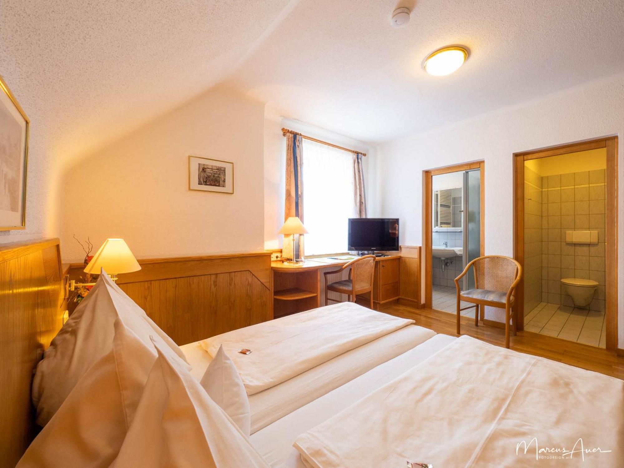 Hotel Pension Ehrenfried Kindberg Zimmer foto